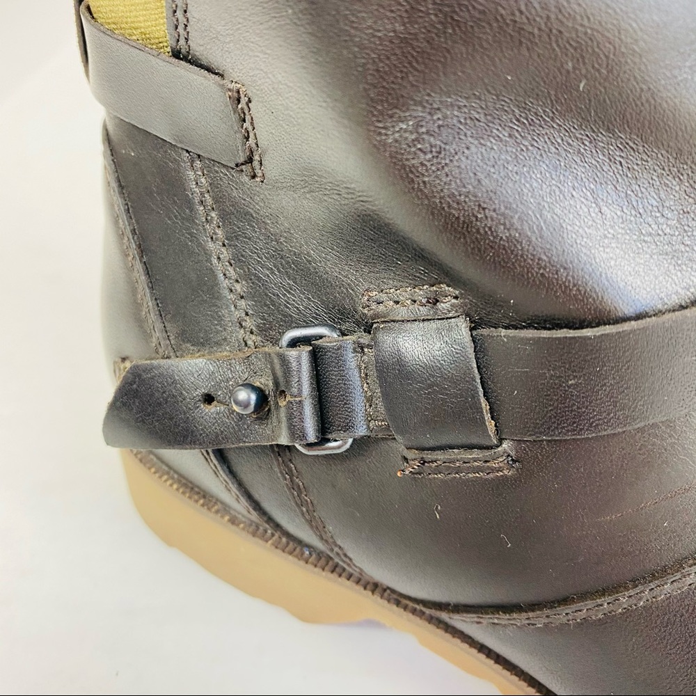 Teva Black and Tan Ankle Boots - Picture 11 of 11